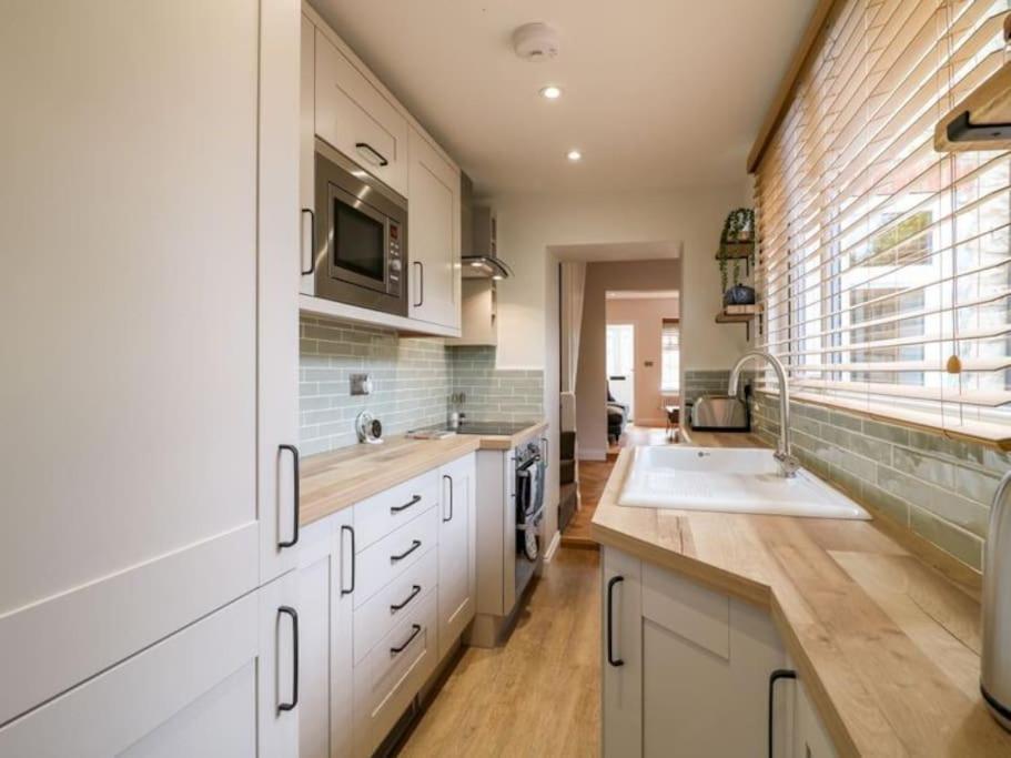 Minster Cottage - Cathedral Quarter With Free Parking ลินคอล์น ภายนอก รูปภาพ